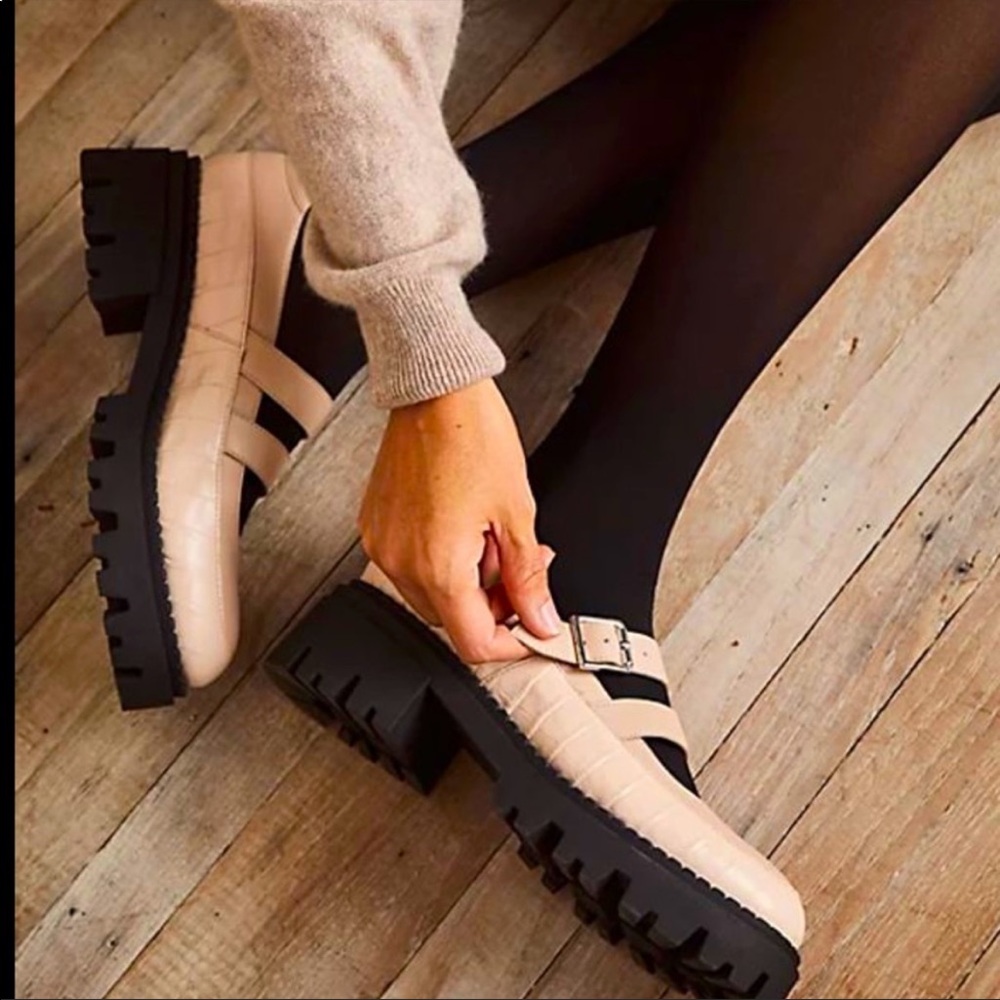 Free People Stella Mary Jane tan cream Afterglow platform shoes Size 39 9